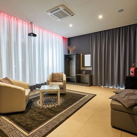 Castelmartini Wellness & Business Hotel Larciano Exterior photo